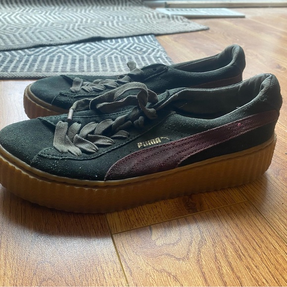 Green Puma Shoes Women's Size 8.5 | Black Pumas Size 8.5 - Picture 6 of 7